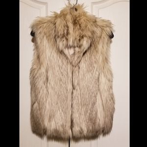TOPSHOP FUR VEST